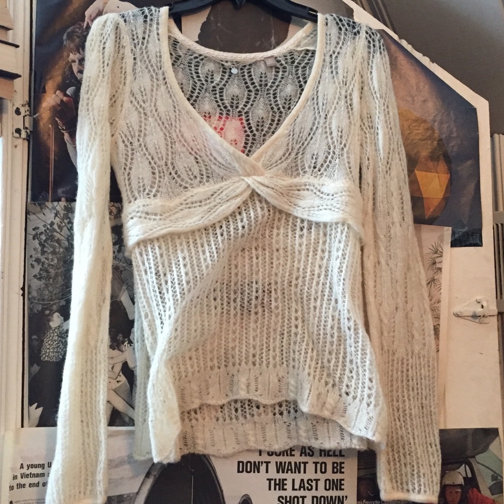 Knitted Knotted retro chic shirt soft medium shirt